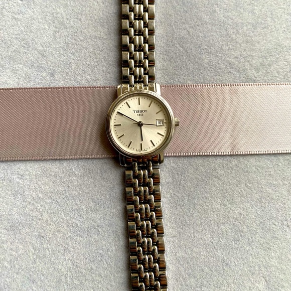 Beautiful Tissot Watch - Picture 1 of 8